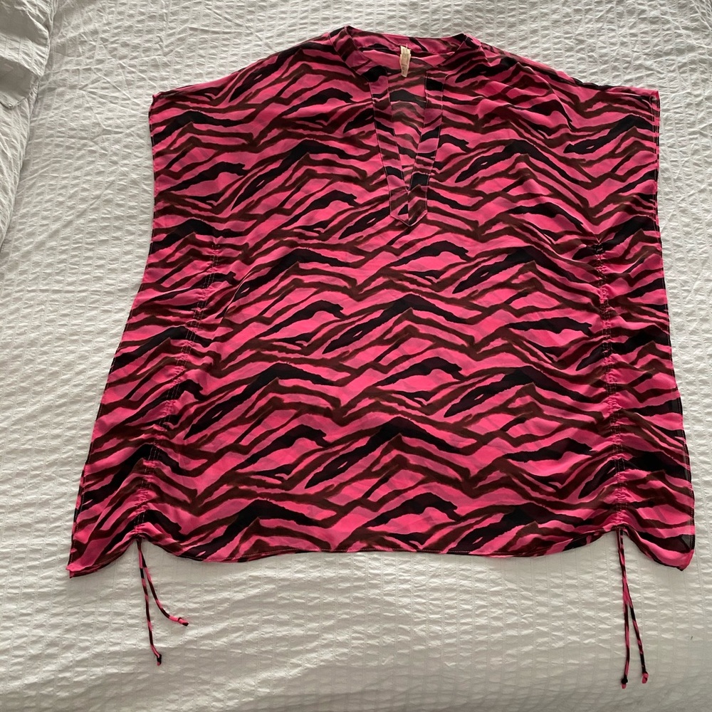 Victoria’s Secret Swimsuit Cover-up (sz M/L)